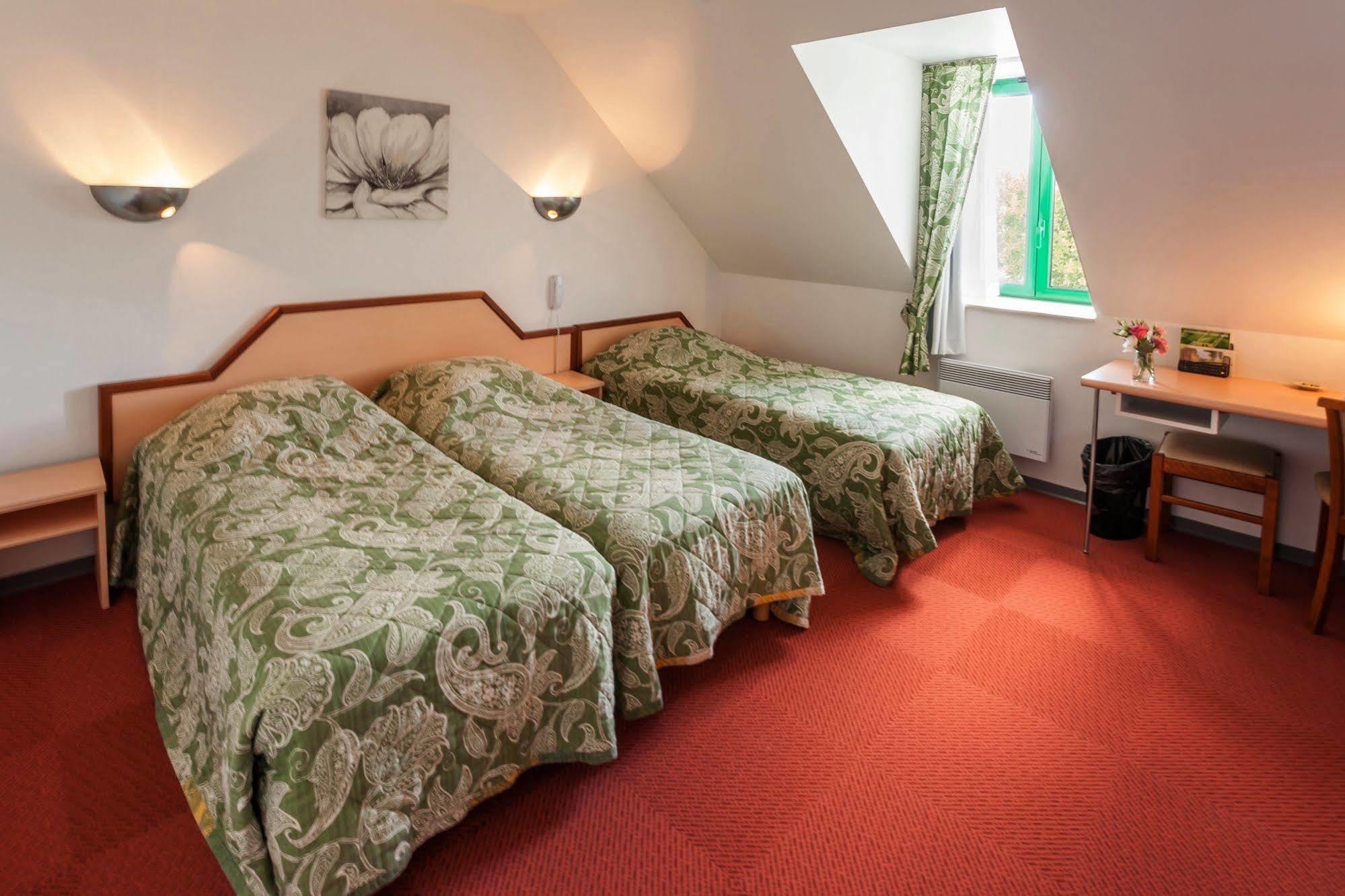 Hotel Du Lac Huelgoat Esterno foto