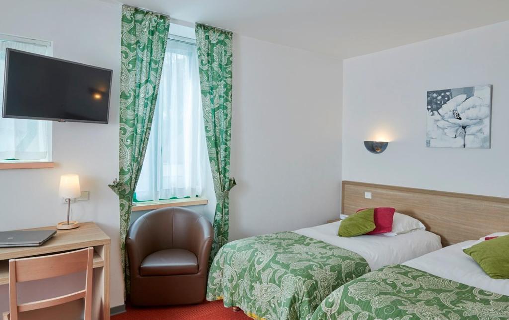 Hotel Du Lac Huelgoat Esterno foto